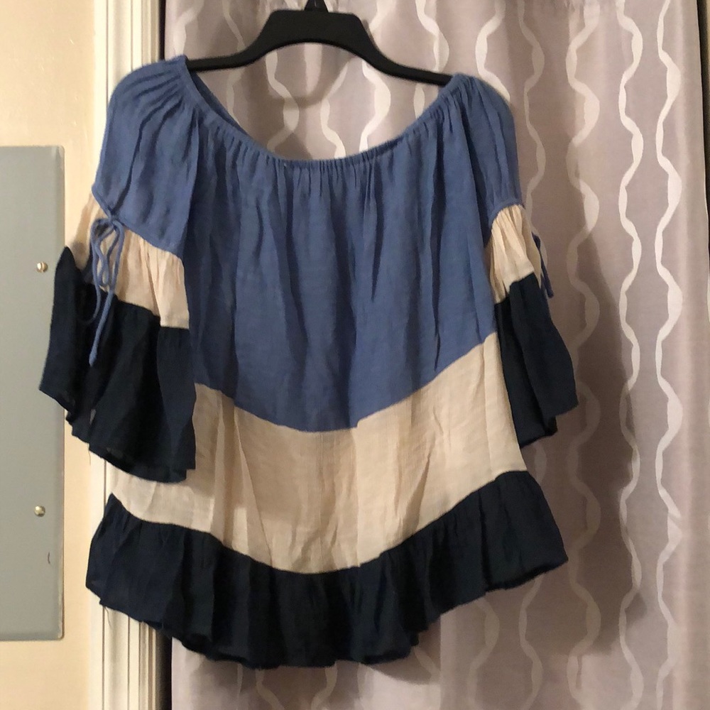 Blue and off white top